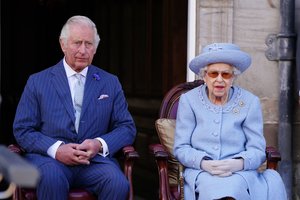 Karaliaus pavardė: kokią pavardę turi Charlesas III?