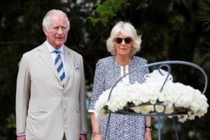 Dalį pasaulio supykdžiusi Charleso III ir Camillos meilės istorija: ko dar nežinome apie naują karalienę konsortę?