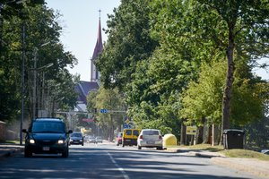 Pareigūnai siūlo „vaistą“ nuo spūsčių: išvažiuoti anksčiau ir paisyti ženklų