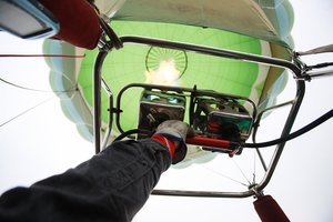 Ruošiantis sugriežtinti skrydžių oro balionais tvarką, Lietuvos oro uostai nemato būtinybės to daryti