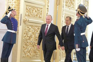 Kremliaus pakalikai atsisuka prieš patį V. Putiną: „Laikas nubausti vadus, kurie leido tokius dalykus“