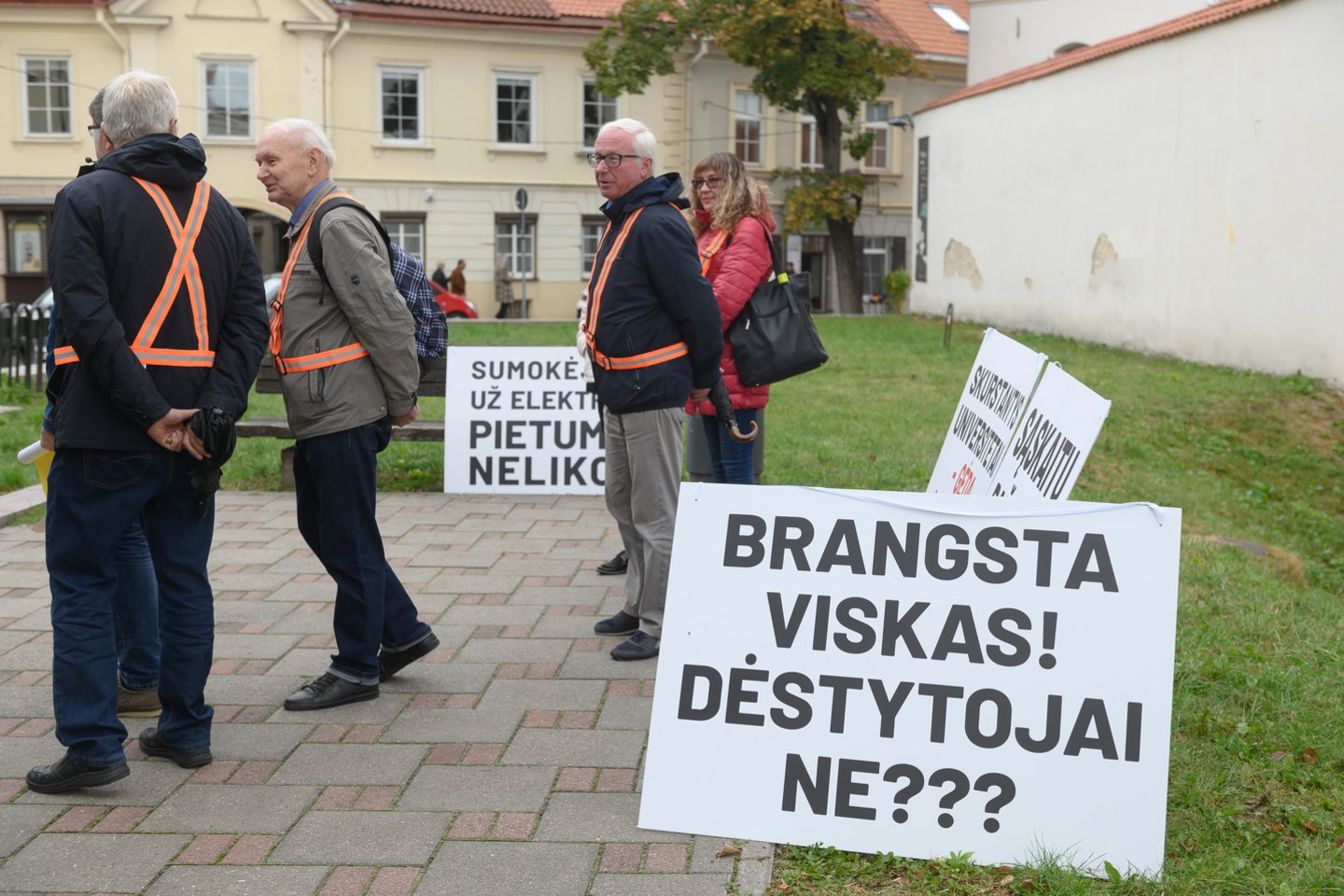  Protestas prie Švietimo, mokslo ir sporto ministerijos<br> V.Skaraičio nuotr.