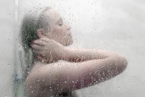 Ne tik elektros, bet ir vandens kainos gali šoktelėti kartais: Vyriausybei siūlo prisiimti atsakomybę