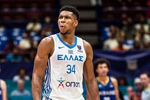 Vokietijos rinktinės treneris prieš ketvirtfinalį prisipažino, kad nežino, kaip sustabdyti G. Antetokounmpo