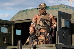 Pradžioje draugiški Rusijos kareiviai netruko sužvėrėti: nužudę civilius iškėlė puotą ir žmonos akyse išprievartavo vyrą