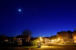 Neringos gyventojai su siaubu pasitiko pokyčius kurorte: „Nebešviečia nė viena lemputė“