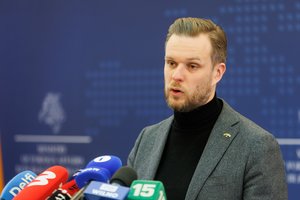 G. Landsbergis prancūzų leidiniui: kol diskutuojame apie energijos kainų ribojimą, daugelis ukrainiečių neturi stogo virš galvos