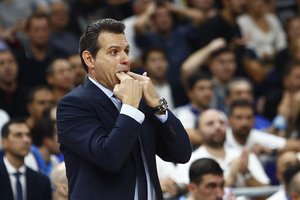 Graikų krepšininkai paskendo ašarose, bet D. Itoudis išliko profesionalu: pasiuntė įkvepiančią žinutę