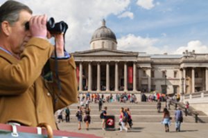 Charlesas III sužlugdė įspūdingus projektus: architektai sunerimę – ko dabar imsis karalius 