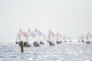 Sėkmingas jaunųjų „Optimist“ buriuotojų sezonas: auga stipri naujų Lietuvos olimpiečių karta?