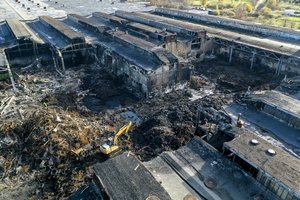 Aplinkosaugininkai su Alytaus valdžia rengia susitikimą dėl degusios „Ekologistikos“