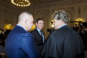 Septintus metus skaičiuojanti politinės korupcijos byla plonėja, bet juda lėtai