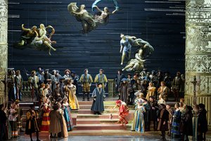 Operos šventė prasidėjo: garbūs svečiai rinkosi paklausyti „Rigoleto“