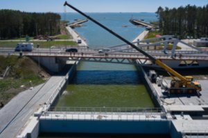 Lenkija atidarė kanalą iš Aistmarių į Baltijos jūrą: laivai galės išvengti Rusijos teritorinių vandenų