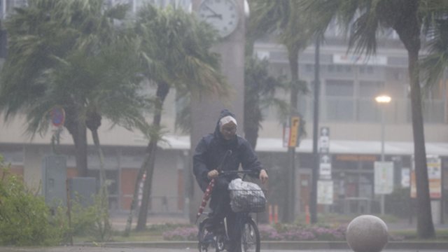 Japonijai smogus galingam taifūnui – tūkstančiai žmonių glaudžiasi slėptuvėse