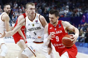 „EuroBasket 2022“ šeimininkai neliko be medalių – Vokietija palaužė ambicinguosius lenkus ir pasidabino bronza