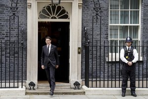 Kanados premjeras apie atsiskyrimą nuo JK monarchijos: nėra gera mintis kardinaliai keisti sistemą