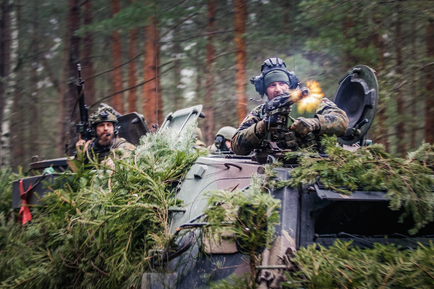  NATO priešakinių pajėgų kovinėje grupėje pakelta kovinė parengtis: prasideda pratybos „Rising Stallion“.<br> MPB „Geležinis Vilkas“ nuotr.