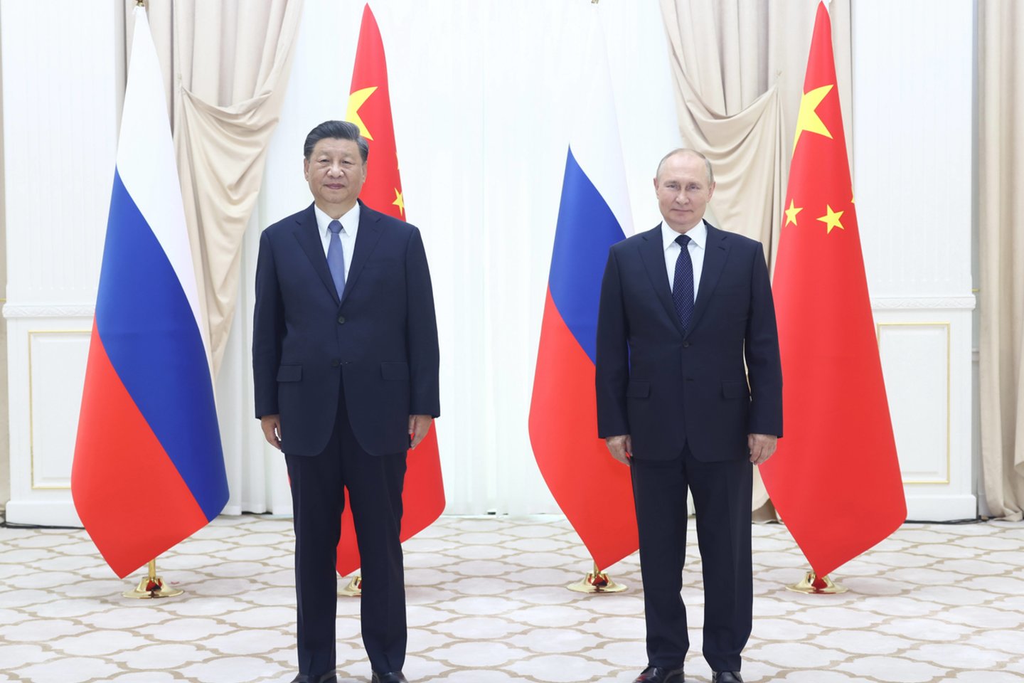 ​Kinijoje pirmadienį apsilankęs aukšto rango Rusijos saugumo pareigūnas pareiškė, kad Kremlius svarbiu savo politikos tikslu laiko ryšių su Pekinu stiprinimą.<br>Sipa Press/Scanpix nuotr.