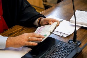 Vyriausybė perskirstė lėšas teismams: daugiau teks nagrinėjantiems migrantų bylas