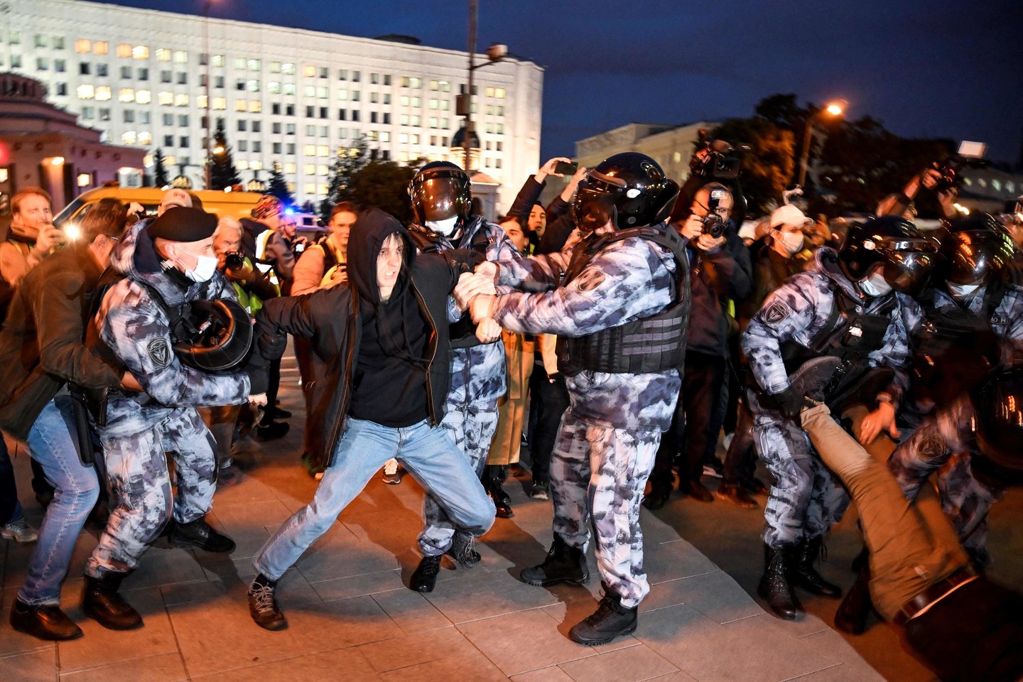 Protestai Rusijoje dėl dalinės mobilizacijos.<br> AFP/Scanpix nuotr.