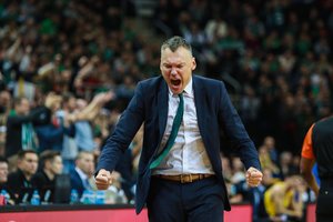 Komanda ne itin tikėjusio Šaro rankose – pirmoji „Barcelona“ sezono taurė