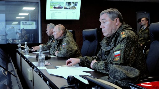 V. Putino grasinimus dėl branduolinio ginklo siūlo vertinti labai rimtai: Ukrainos okupacija irgi nebuvo blefas