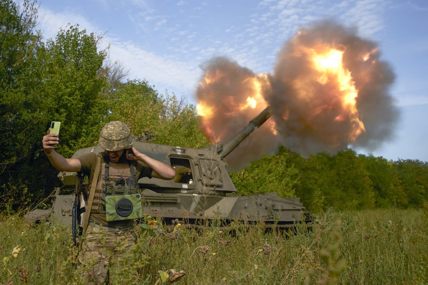 Karas Ukrainoje. Ukrainos karys.<br>AP/Scanpix nuotr.