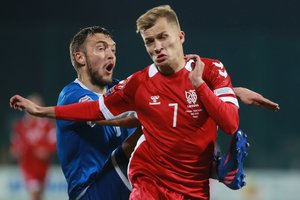 Futbolo tragikomedija Vilniuje: prastai žaidę lietuviai išvargo lygiąsias su Farerų Salomis