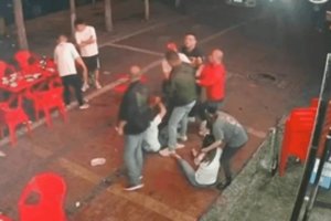 Kinija skyrė 24 metų laisvės atėmimo bausmę restorane moteris užpuolusiam vyrui