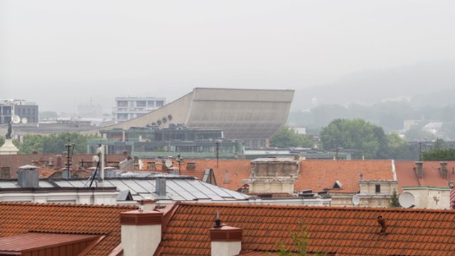 Sulauksime labai rudeniško savaitgalio: pažeme nusidrieks tirštas rūkas