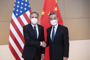 A. Blinkenas su kinų diplomatijos vadovu aptarė Taivano klausimą