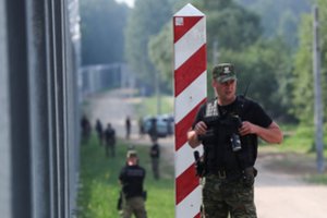 Lenkijoje už pagalbą nelegaliems migrantams bus teisiami septyni asmenys