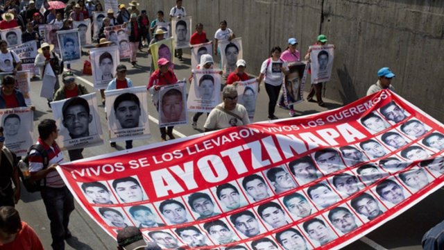 Praėjus 8 metams po 43 studentų pagrobimo Meksikoje – tyla: artimieji reikalauja atsakymų