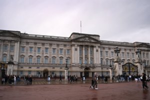 Britų karališkuosiuose rūmuose oficialiai baigėsi gedulas dėl Elžbietos II mirties