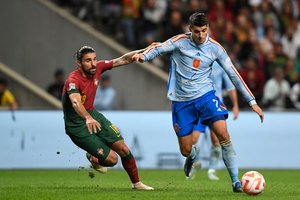 Ispanija paskutinėmis minutėmis išplėšė pergalę ir pavogė bilietą į Tautų lygos pusfinalį iš portugalų