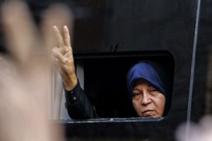 Žiniasklaida: Irane suimta buvusio prezidento A. H. Rafsanjani dukra