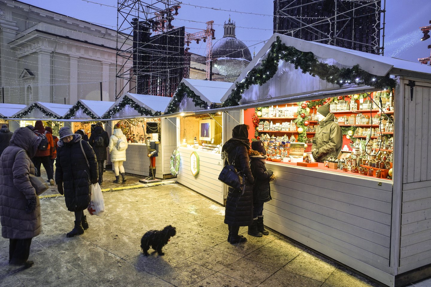 Šiemet Vilniaus gyventojų ir miesto svečių ir vėl laukia trys skirtingi Kalėdų miesteliai.<br>V.Ščiavinsko nuotr.