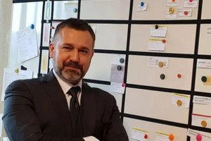 „Neringos vandens“ vadovas priverstas aiškintis dėl vestuvių: tikina, kad tuokėsi per pietų pertrauką