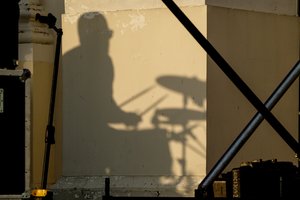 Tyrimas atskleidė, kad muzikantai iš srautinių transliacijų platformų uždirba vis mažiau