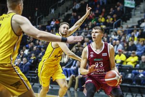 Panevėžio „Lietkabelio“ krepšininkai po įnirtingos kovos svečiuose parklupdė „Šiaulius“