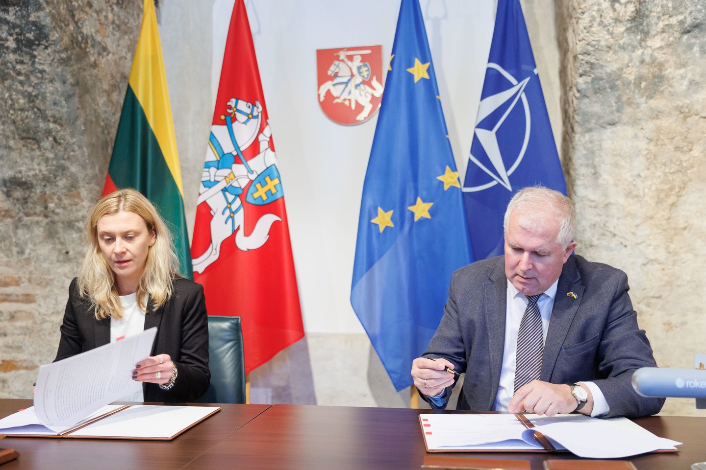  KAM penktadienį pasirašė sutartį dėl Ukrainai skirtų dronų kamikadzių įsigijimo iš Lenkijos įmonės.<br> T.Bauro nuotr.
