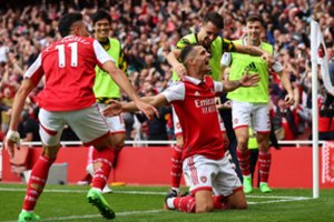 Šiaurės Londono derbis pažymėtas „Arsenal“ pergale ir „Tottenham“ žaidėjo išvarymu