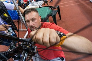 Dviračių treko padangėje – tamsūs debesys ir trenerio D. Leopoldo nerimas: „Važiuojam su likučiais“