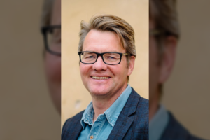 Danijos švietimo ekspertas: kad vaikai būtų laimingi, mums reikia laimingų mokytojų