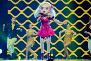 „Kaukių“ užkulisiai: slapti ratukai Kirmėlės uodegoje, šeši perukai Lėlės galvai ir kas laiko tris Slibino galvas?