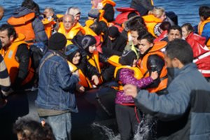 Atėnai ragina Ankarą: stabdykite neteisėtas migrantų keliones jūra