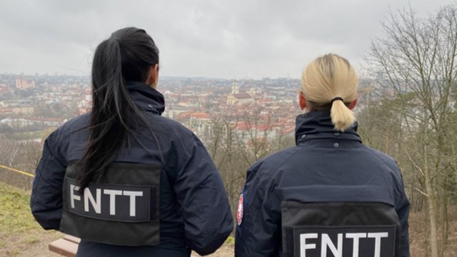 Noras pasipelnyte neišdegė: FNTT sulaikė 5 asmenis, neteisėtai įgijus beveik 350 tūkst. ES lėšų