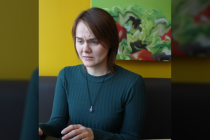 Dėl pažymos logopedui atėjusi mama sutriko išgirdusi tokius specialistų klausimus