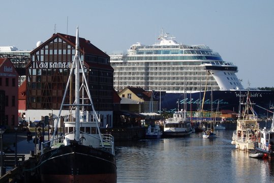 Planavo vienaip, o gamta nulėmė kitaip – Klaipėdoje baigiasi kruizinių laivų sezonas